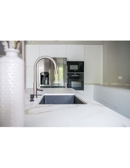 Céramique plateau de table sur mesure ENTZO, épaisseur 0.8 cm