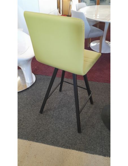 Déstockage Tabouret pivotant DIEGO, HA 65 cm, assise dossier simili-cuir Infinity 8038, piétement métal 550 noir granité