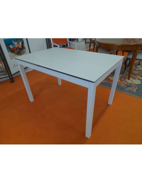 Déstockage Table extensible EVENTO PURE DESIGNS KUYDISEN, longueur 120-170 cm