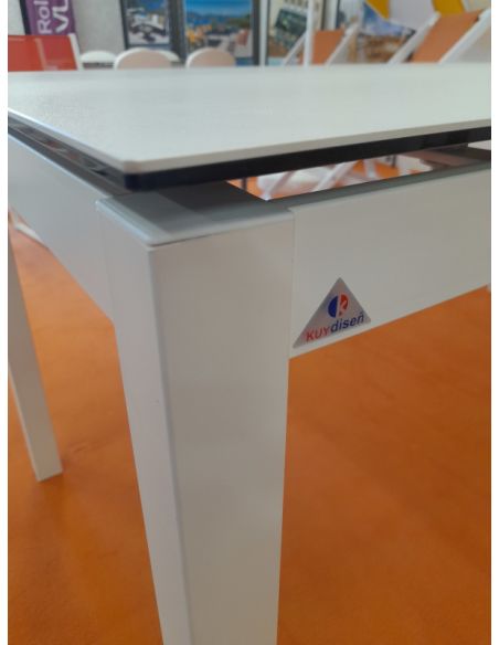 Déstockage Table extensible EVENTO PURE DESIGNS KUYDISEN, longueur 120-170 cm