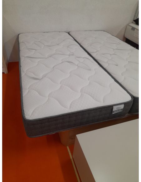 Déstockage Matelas DANDI 90x200cm DUVIVIER