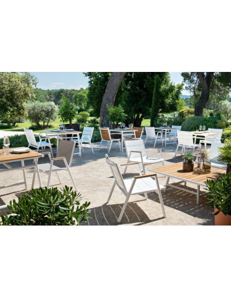 Table basse de jardin 104 x 67,5 cm PILOTIS