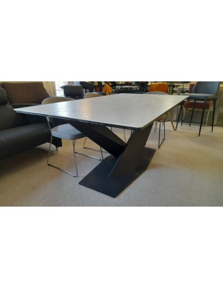 Piétement de table SEUL design en métal noir
