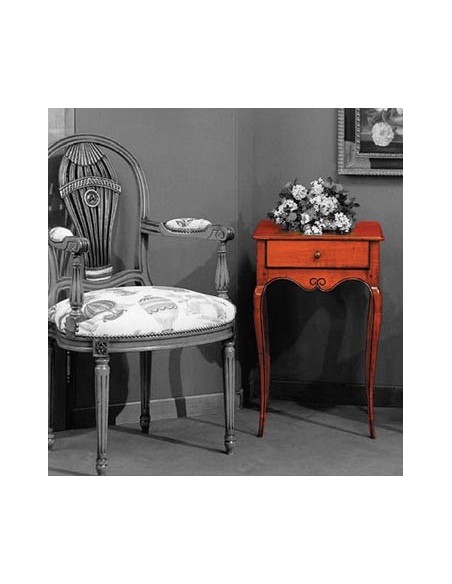 Petit guéridon louis xv