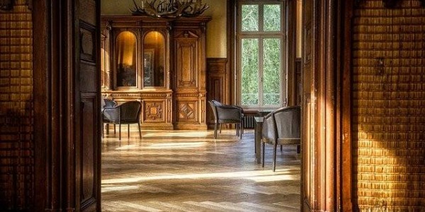 Changer les chaises de votre salle à manger, chaise design ou chaise de style ?